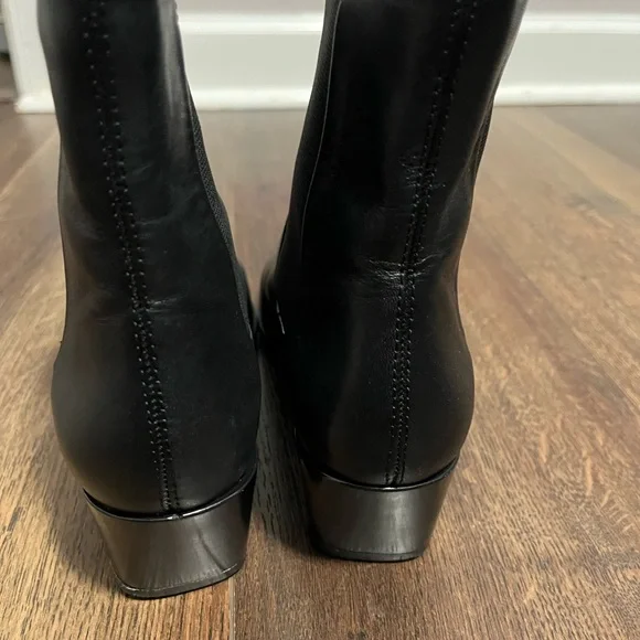 VAGABOND Black Leather Ankle Boots - Picture 3 of 8